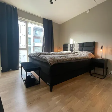 Splitter Ny, Romslig Sentralt Pa Nyhavna Leies Ut Under Vm 2025 *